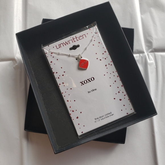 Love XOXO Silver Pendant Necklace Red Enamel NWT - Picture 3 of 6